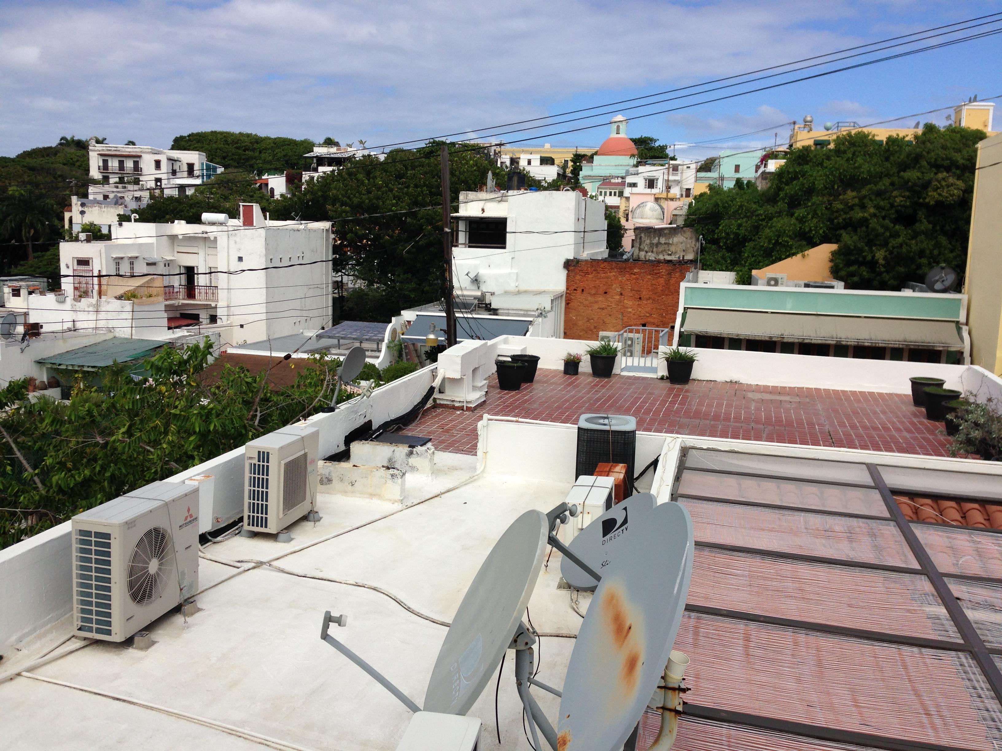 Calle de la Fortaleza 61 - Iglesia Presbiteriana Hugh O’Neill Memorial - San Juan (Viejo San Juan) - 2015 00018